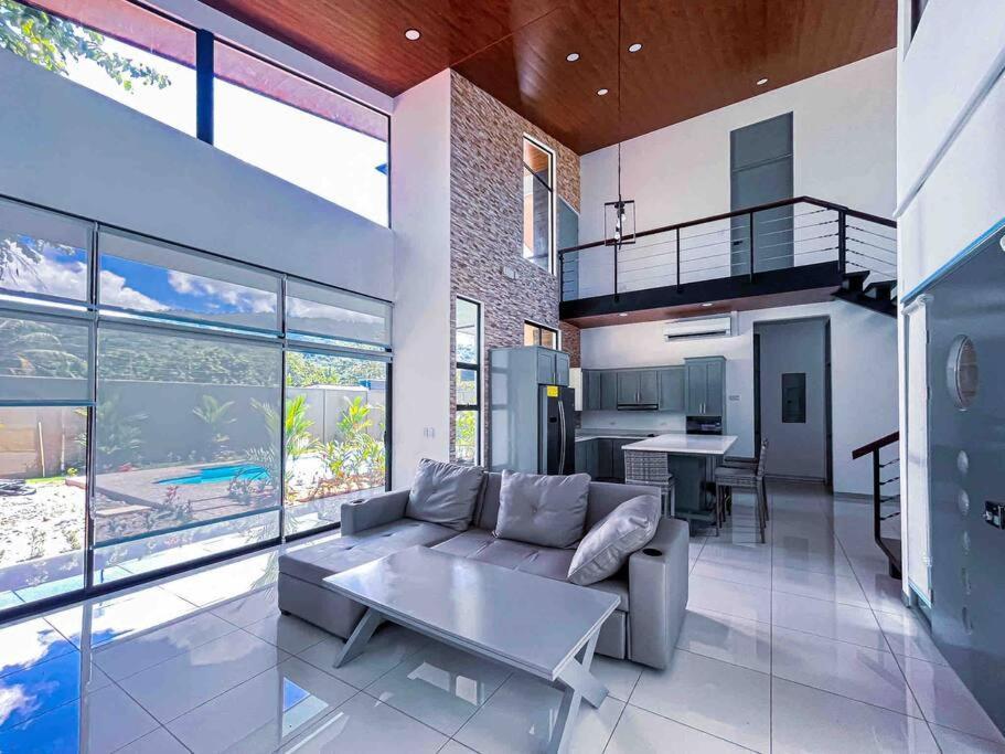 Вилла Hector House Увита Экстерьер фото
