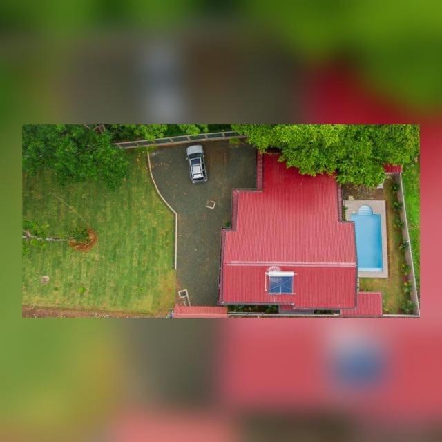 Вилла Hector House Увита Экстерьер фото
